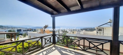 Luxurious 3+1 Villa with Garden and Sea View for Sale in Seafront Complex, Guvercinlik, Bodrum