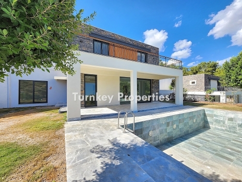 4+1 Detached Villa For Sale in Yaliciftlik | Private Pool, Nature View, Underfloor Heating, Spacious Garden, Modern Design