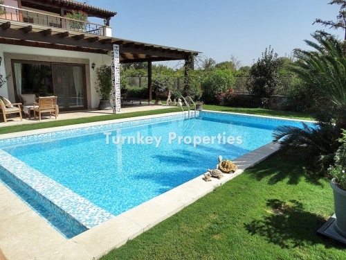 Luxury Villa for Sale in Yalikavak Tilkicik, Close to Beach with Modern and Spacious Living Areas