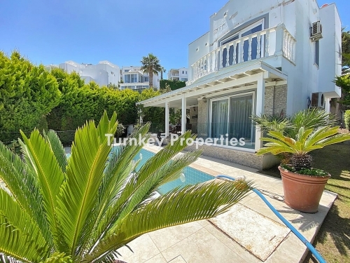 Yalıkavak'ta Satılık Lüks Villa, Özel Havuzlu ve Deniz Manzaralı