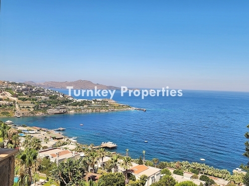 Bodrum Denize Sıfır Satılık Yazlık | Özel İskelesi, Denize Sıfır Plaj Alanı, Restoranı ve Sosyal İmkanlarıyla Eksiksiz bir Yaşam