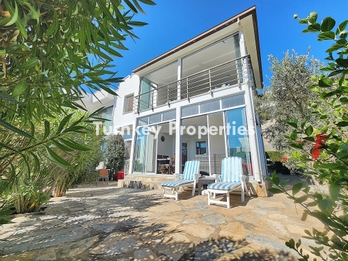 Adabuku Villa for Sale Furnished Duplex with Private Garden and Beach Access