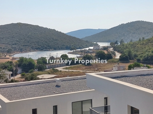 Kuyucak Mahallesi'nde Denize Yakın 2+1 Satılık Modern Daire