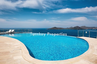 Bodrum Yalıkavak Satılık Villa, Deniz Manzaralı, Ortak Havuzlu 3+1 Lüks Ev